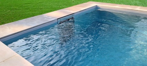 piscine nage à contre courant